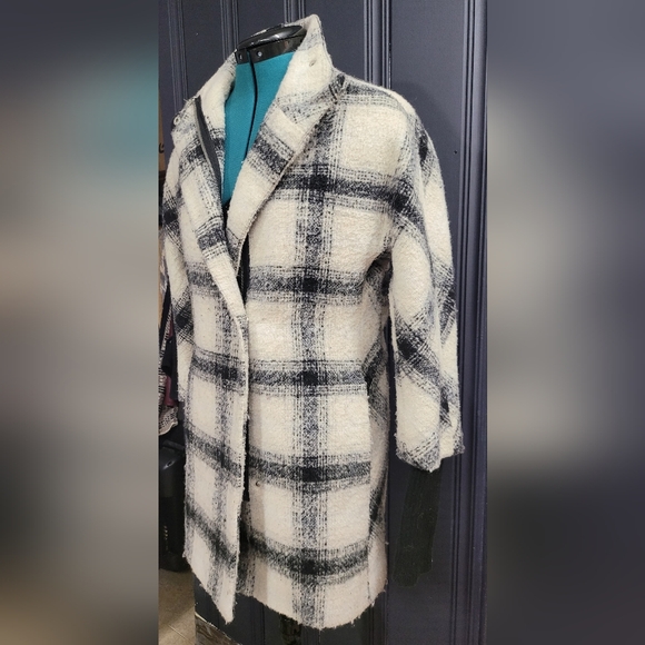 Black and Cream Checkered Coat, Express - Picture 6 of 8